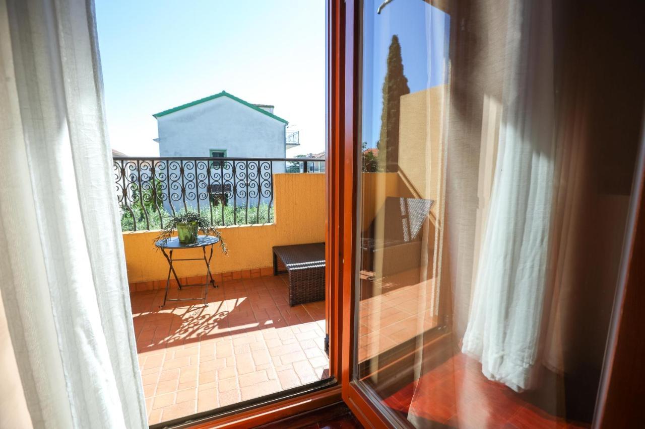 Apartments And Rooms Sinka Biograd Na Moru Luaran gambar