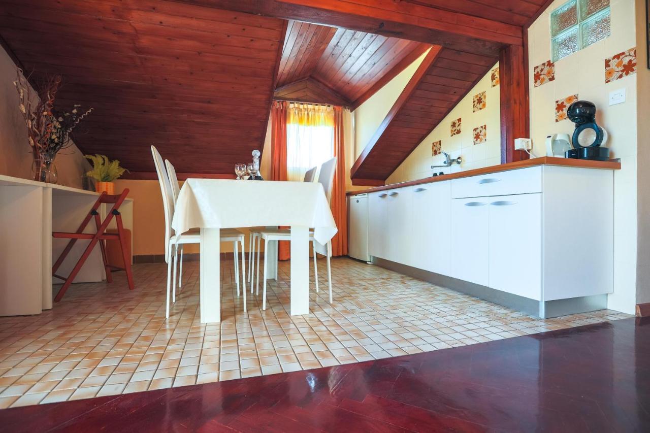 Apartments And Rooms Sinka Biograd Na Moru Luaran gambar