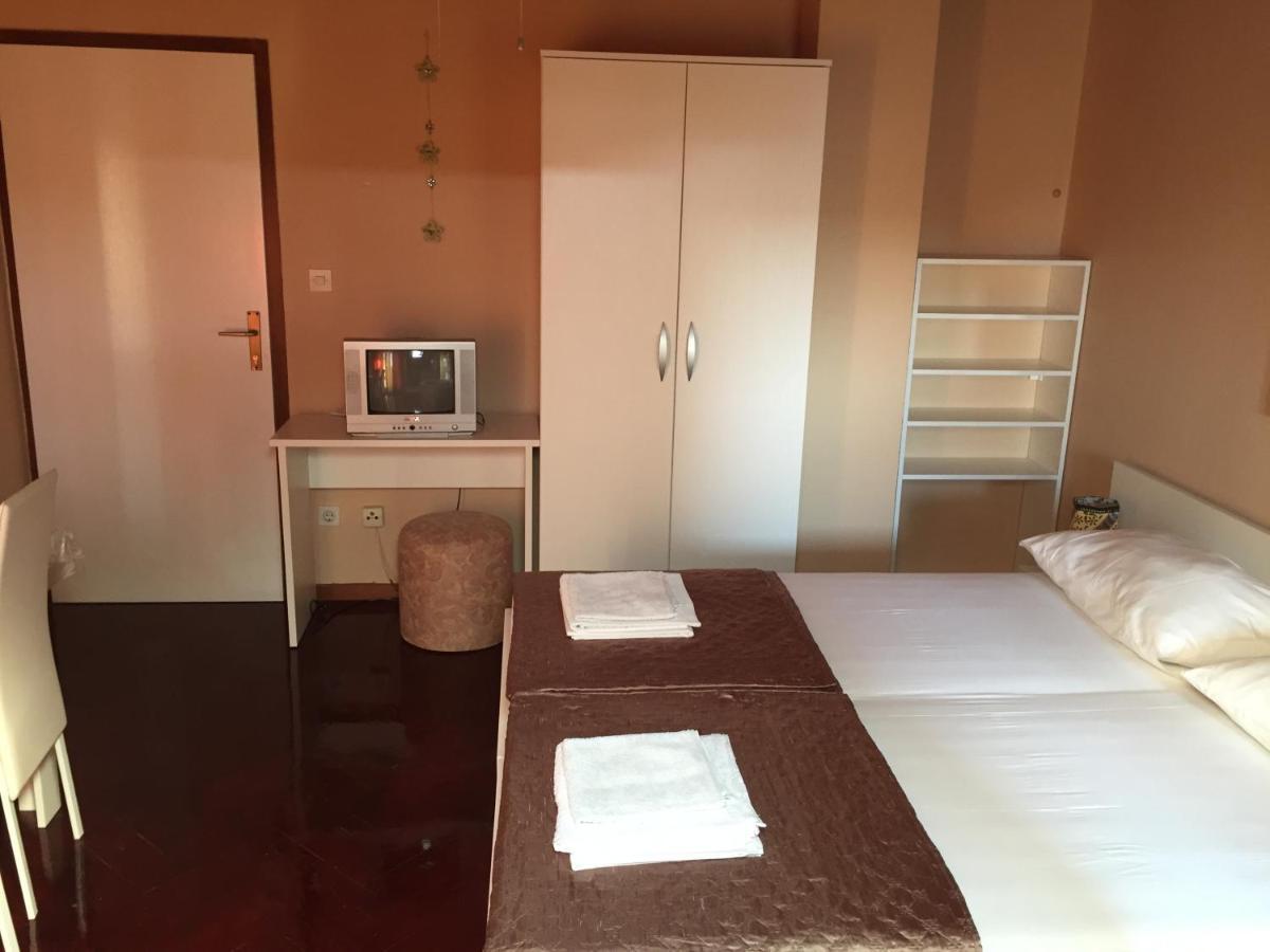 Apartments And Rooms Sinka Biograd Na Moru Luaran gambar